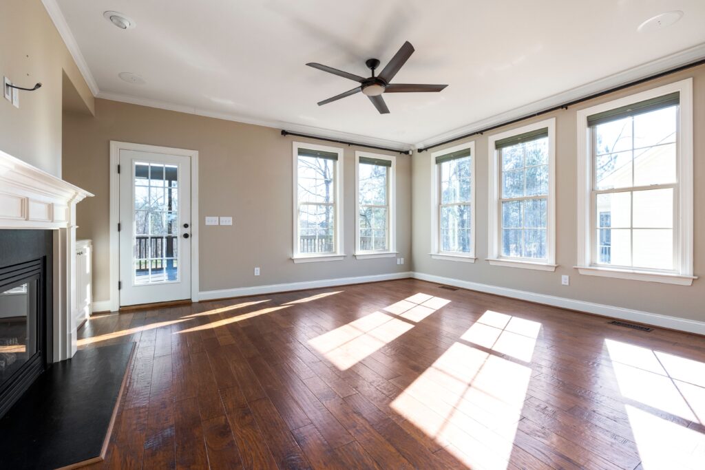 buying windows in Murray
